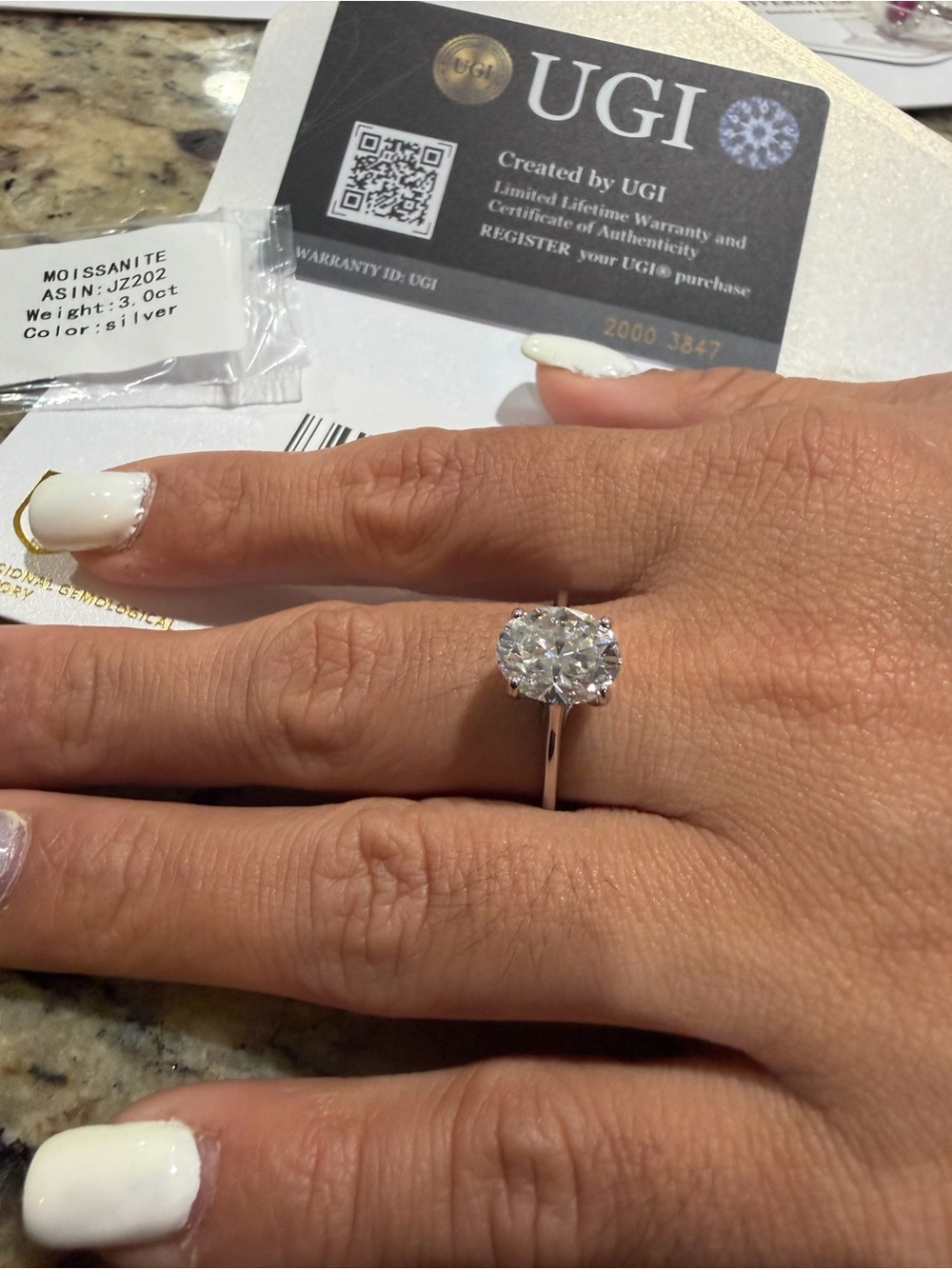 Moissanite Solitaire Round-Cut Ring in Sterling silver 3CT SIZE 9